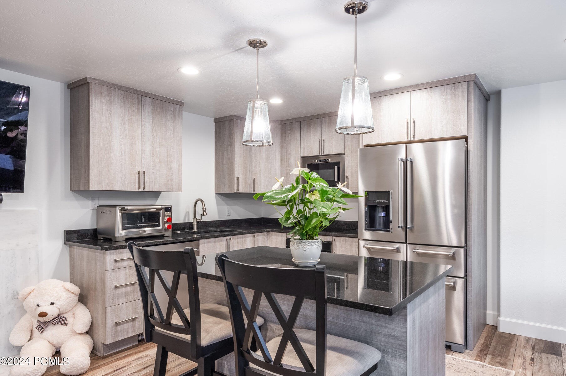 7369 Stagecoach Dr, Park City UT 84098-5332 exterior