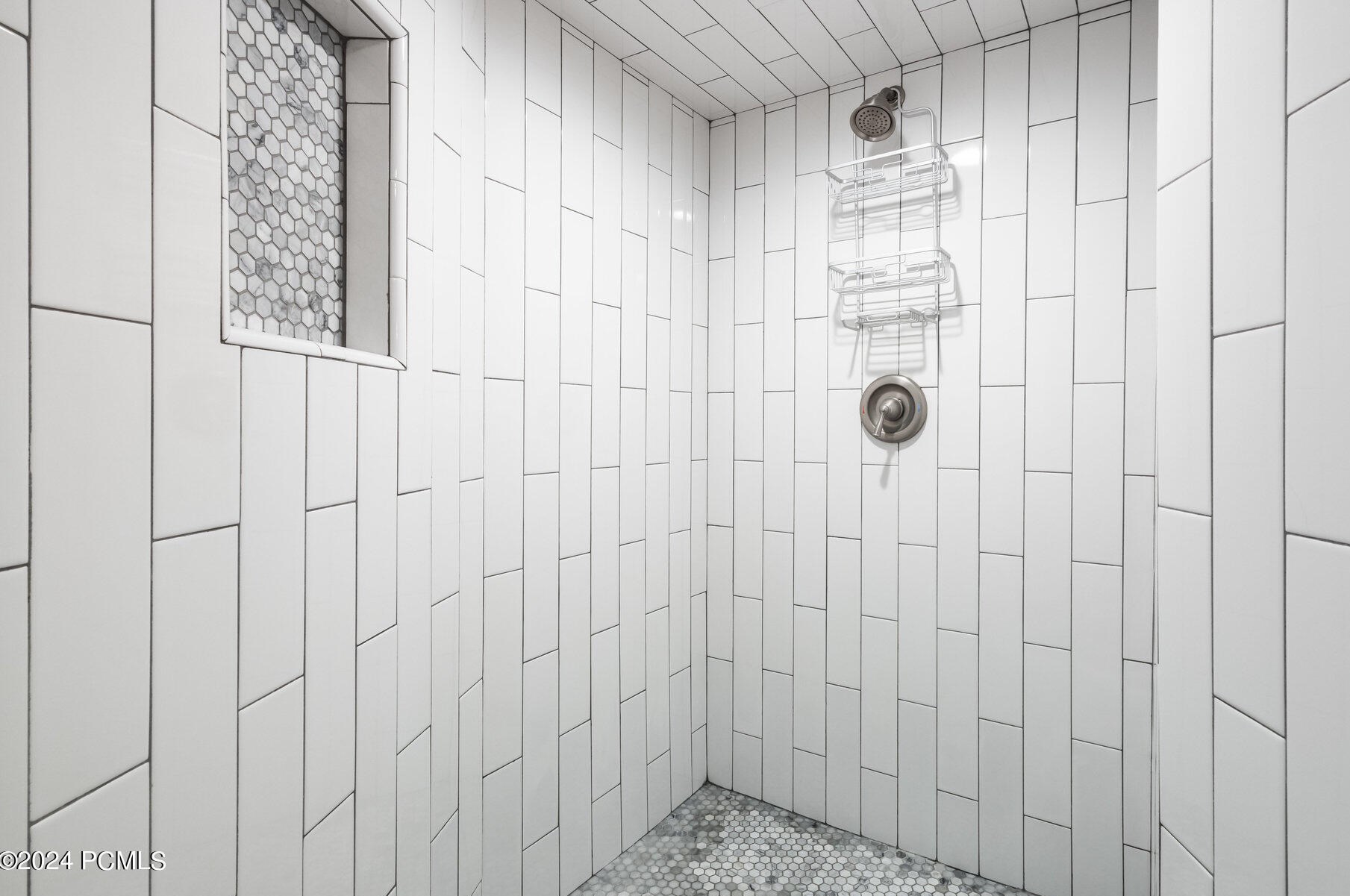 7369 Stagecoach Dr, Park City UT 84098-5332 exterior