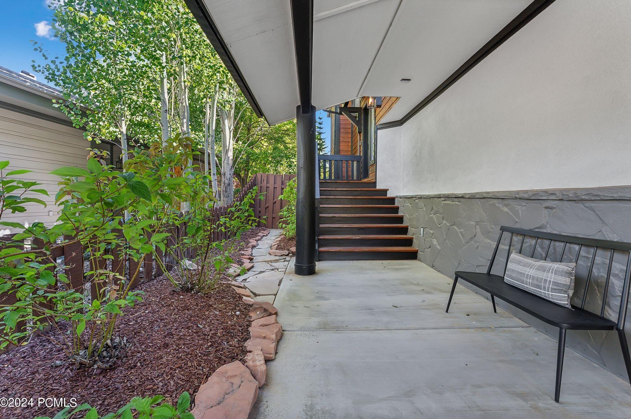 1063 Sta Loop Rd, Park City UT 84098-5425 exterior