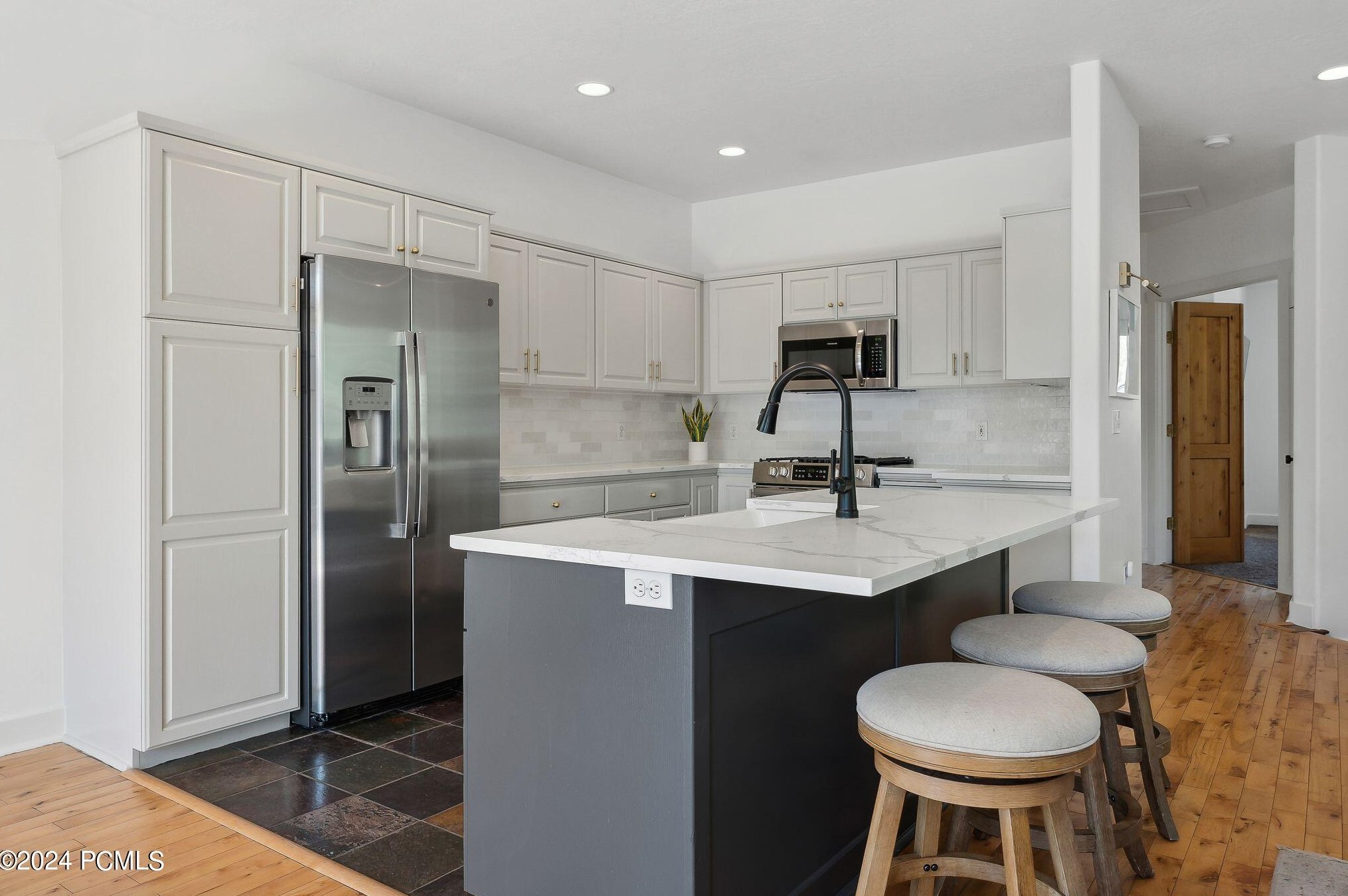 1063 Sta Loop Rd, Park City UT 84098-5425 exterior