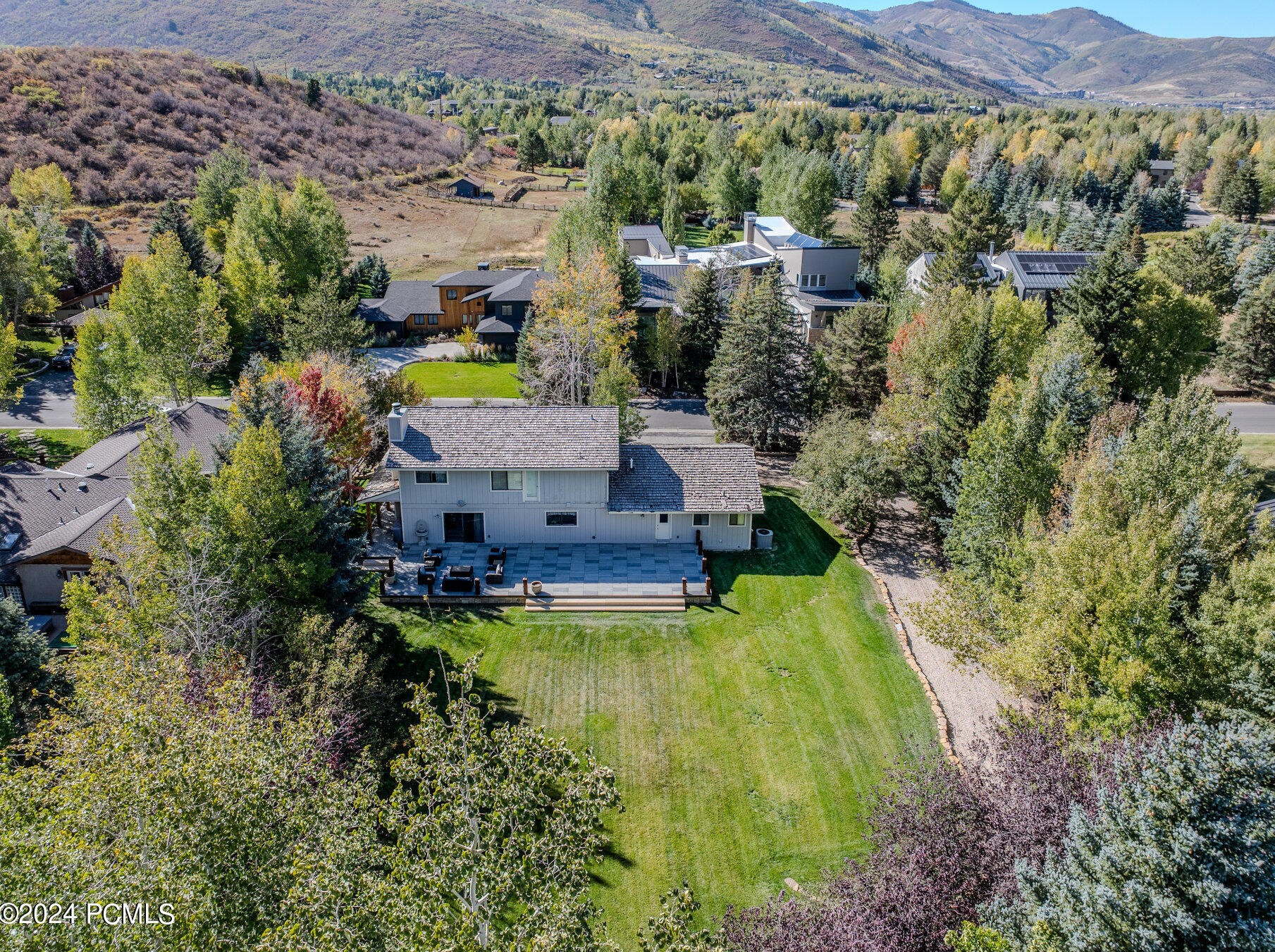 2376 Lucky John Dr, Park City UT 84060-6918 exterior