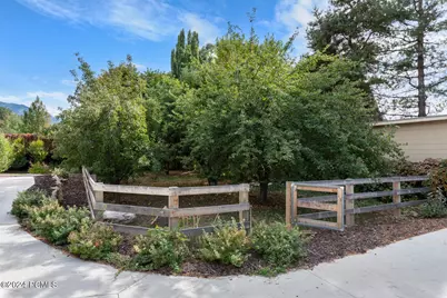 2508 E Murray Holladay Road, Holladay, UT 84117 - Photo 57