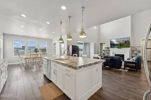 2118 Snowy Crane Dr, Clinton, UT 84015 - Photo 7