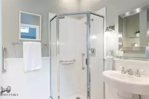 1146 E 600, Salt Lake City, UT 84102 - Photo 27