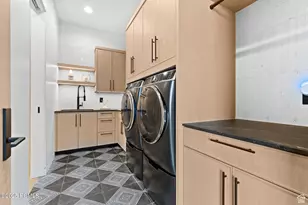 2031 E Pinnacle Dr, Other City - Utah, UT 84790 - Photo 31