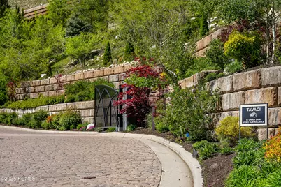 7051 S City View Drive, Salt Lake City, UT 84121 - Photo 13