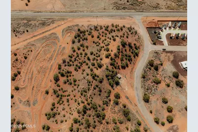 1933 S Cyn Drive, Hurricane, UT 84737 - Photo 15