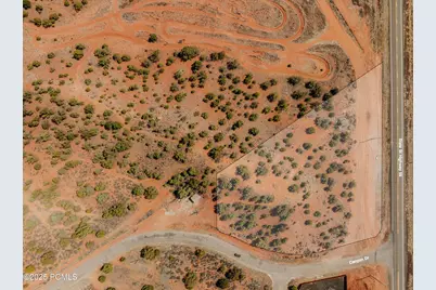 1933 S Cyn Drive, Hurricane, UT 84737 - Photo 3