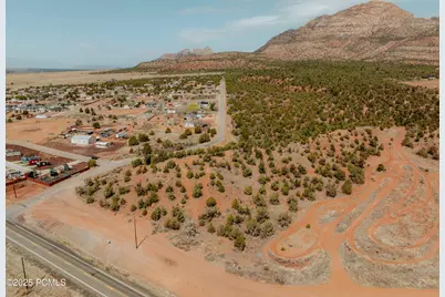 1933 S Cyn Drive, Hurricane, UT 84737 - Photo 17