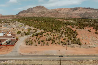 1933 S Cyn Drive, Hurricane, UT 84737 - Photo 5