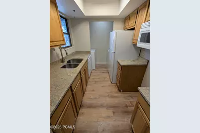 6871 N 2200 #Apt 8l, Park City, UT 84098 - Photo 35