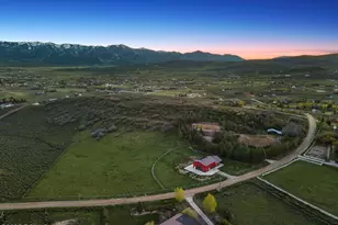 8819 Highfield Rd, Park City, UT 84098 - Photo 5