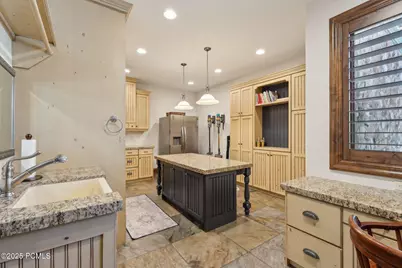 1 Cross Hill Lane, Sandy, UT 84092 - Photo 37