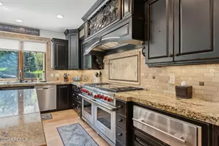 1 Cross Hill Ln, Sandy, UT 84092 - Photo 35