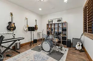 1 Cross Hill Ln, Sandy, UT 84092 - Photo 73