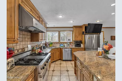 7634 Pinebrook Road, Park City, UT 84098 - Photo 9