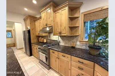 7813 Susans Circle, Park City, UT 84098 - Photo 11