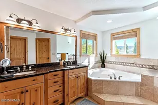 7813 Susans Cir, Park City, UT 84098 - Photo 17