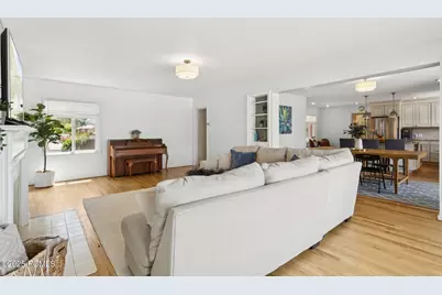 1925 E Hillcrest Avenue, Salt Lake City, UT 84106 - Photo 7