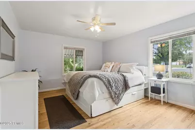 1925 E Hillcrest Avenue, Salt Lake City, UT 84106 - Photo 19