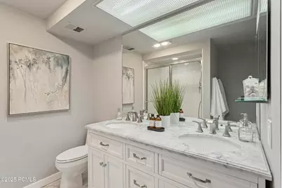 777 E South Temple Street #Apt 10d, Salt Lake City, UT 84102 - Photo 27