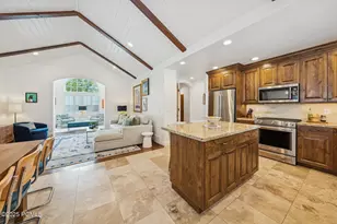 1917 E Holladay View Pl, Holladay, UT 84117 - Photo 15