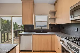 198 E Keetly Cl Cir, Heber City, UT 84032 - Photo 3