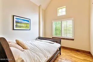 4757 S Meadowview Rd, Murray, UT 84107 - Photo 53