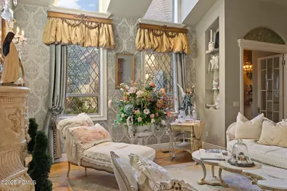 2238 E Cottonwood Cove Lane, Cottonwood Heights, UT 84121 - Photo 13