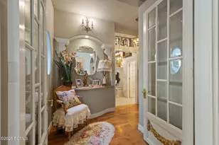 2238 E Cottonwood Cove Ln, Cottonwood Heights, UT 84121 - Photo 21