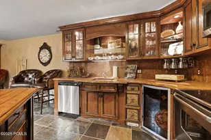 2238 E Cottonwood Cove Ln, Cottonwood Heights, UT 84121 - Photo 55