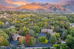 2238 E Cottonwood Cove Ln, Cottonwood Heights, UT 84121 - Photo 5