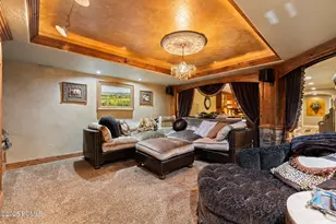 2238 E Cottonwood Cove Ln, Cottonwood Heights, UT 84121 - Photo 45