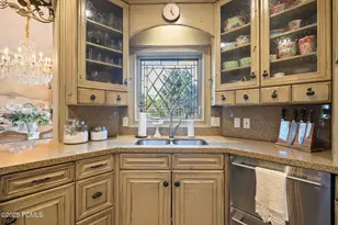 2238 E Cottonwood Cove Ln, Cottonwood Heights, UT 84121 - Photo 31