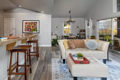 5135 Cove Canyon Drive #Apt 204, Park City, UT 84098 - Photo 5