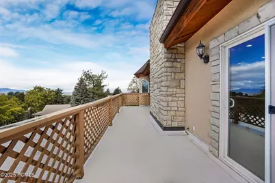 8504 Kings Hill Drive, Cottonwood Heights, UT 84121 - Photo 35