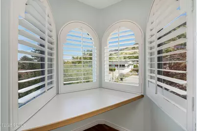 8504 Kings Hill Drive, Cottonwood Heights, UT 84121 - Photo 47