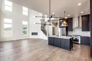 413 W Ascent Dr, Hideout, UT 84036 - Photo 3