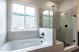 413 W Ascent Dr, Hideout, UT 84036 - Photo 29