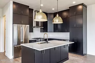 413 W Ascent Dr, Hideout, UT 84036 - Photo 23