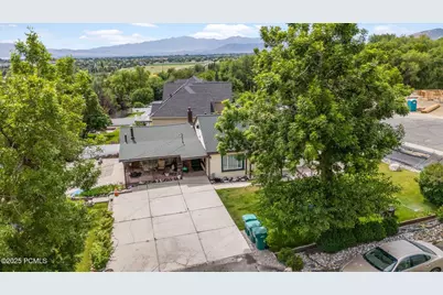 9547 N Canyon Road, Cedar Hills, UT 84062 - Photo 3