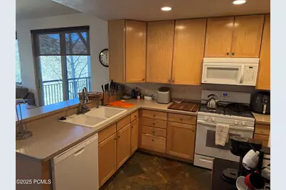 6749 W 2200 #B207, Park City, UT 84098 - Photo 11