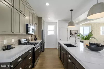 2038 W Pointe Drive #D1, Heber City, UT 84032 - Photo 5