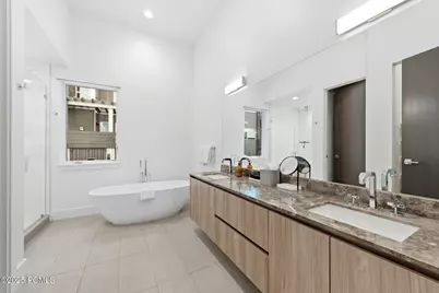 2752 High Mountain Road #1102, Park City, UT 84098 - Photo 23