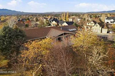 11551 S Woodhampton Drive, Sandy, UT 84092 - Photo 9