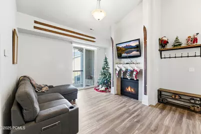 1051 S 500 East #E-304, Heber City, UT 84032 - Photo 3