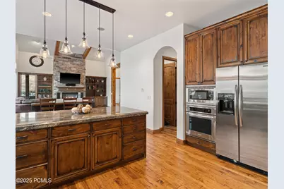 946 S Meadowlark Lane, Huntsville, UT 84317 - Photo 29