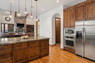 946 S Meadowlark Ln, Huntsville, UT 84317 - Photo 29