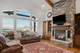 946 S Meadowlark Ln, Huntsville, UT 84317 - Photo 23