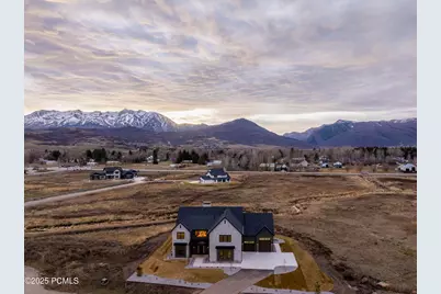 387 E 7900 Street, Huntsville, UT 84317 - Photo 11